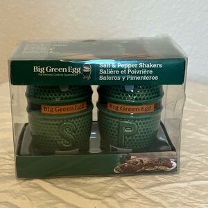 Big Green Egg Salt And Pepper Shakers